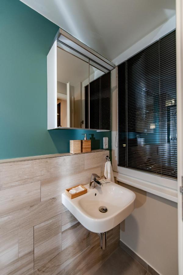 Apartments 4U: Kampus Upstairs Hradec Kralove Exterior photo