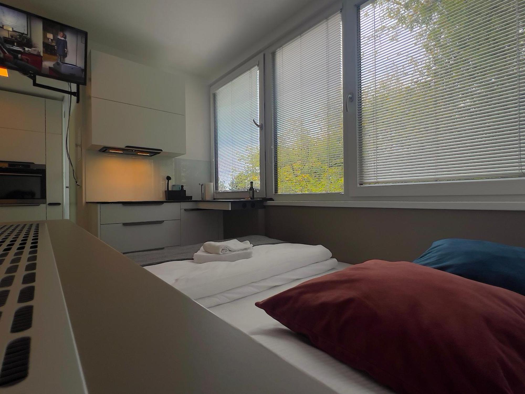 Apartments 4U: Kampus Upstairs Hradec Kralove Exterior photo